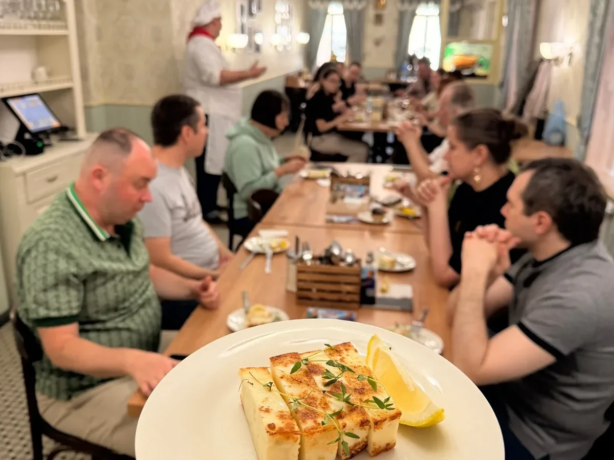 Гастроэкскурсия в Чайной на Крутицах — guests cheese