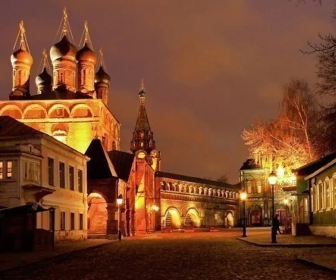 Гастроэкскурсия в Чайной на Крутицах — krutitsy courtyard night